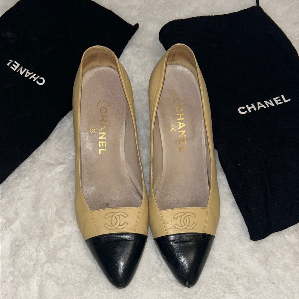CHANEL Beige and Black Leather Heels